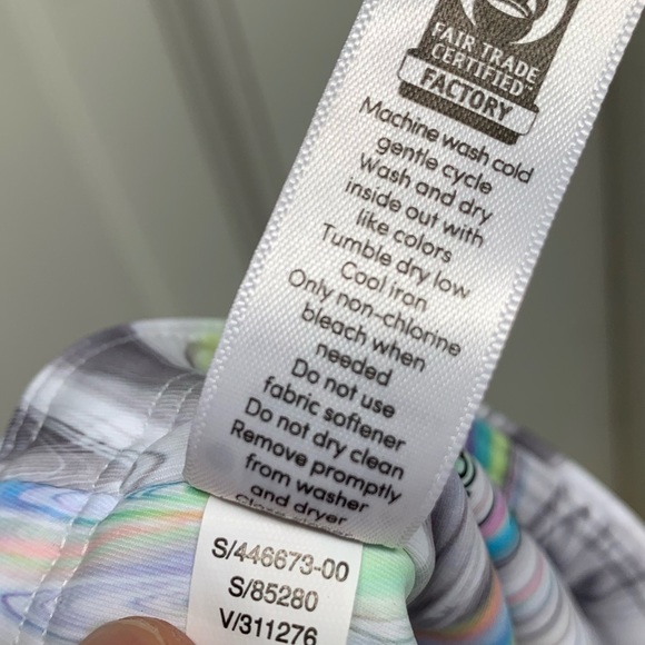 New Athleta Contender Opal Capri Powerlift Sz S & L - Picture 8 of 10